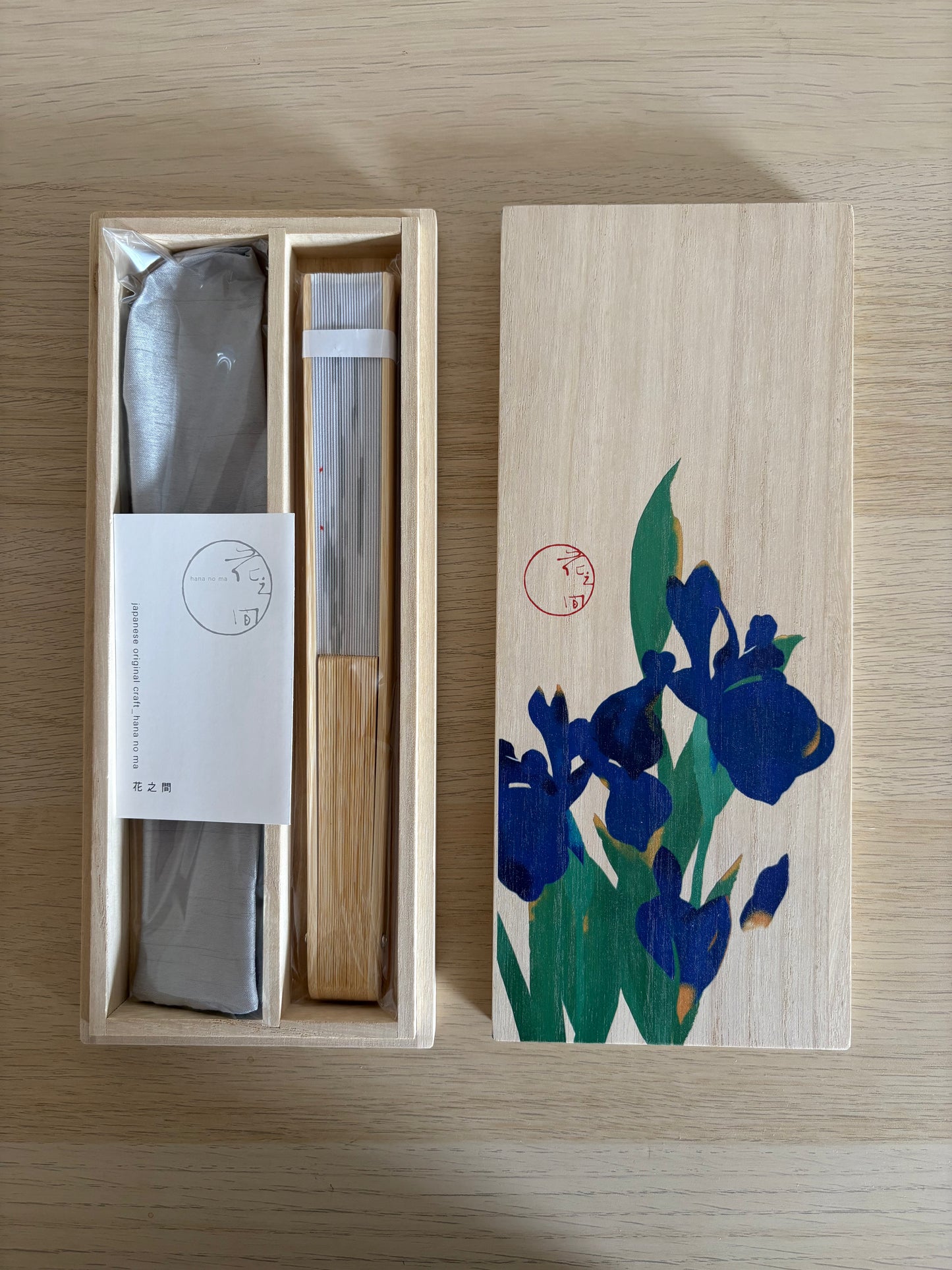 - Japanese Folding Fan in Paulownia Gift Box – Blue Iris
