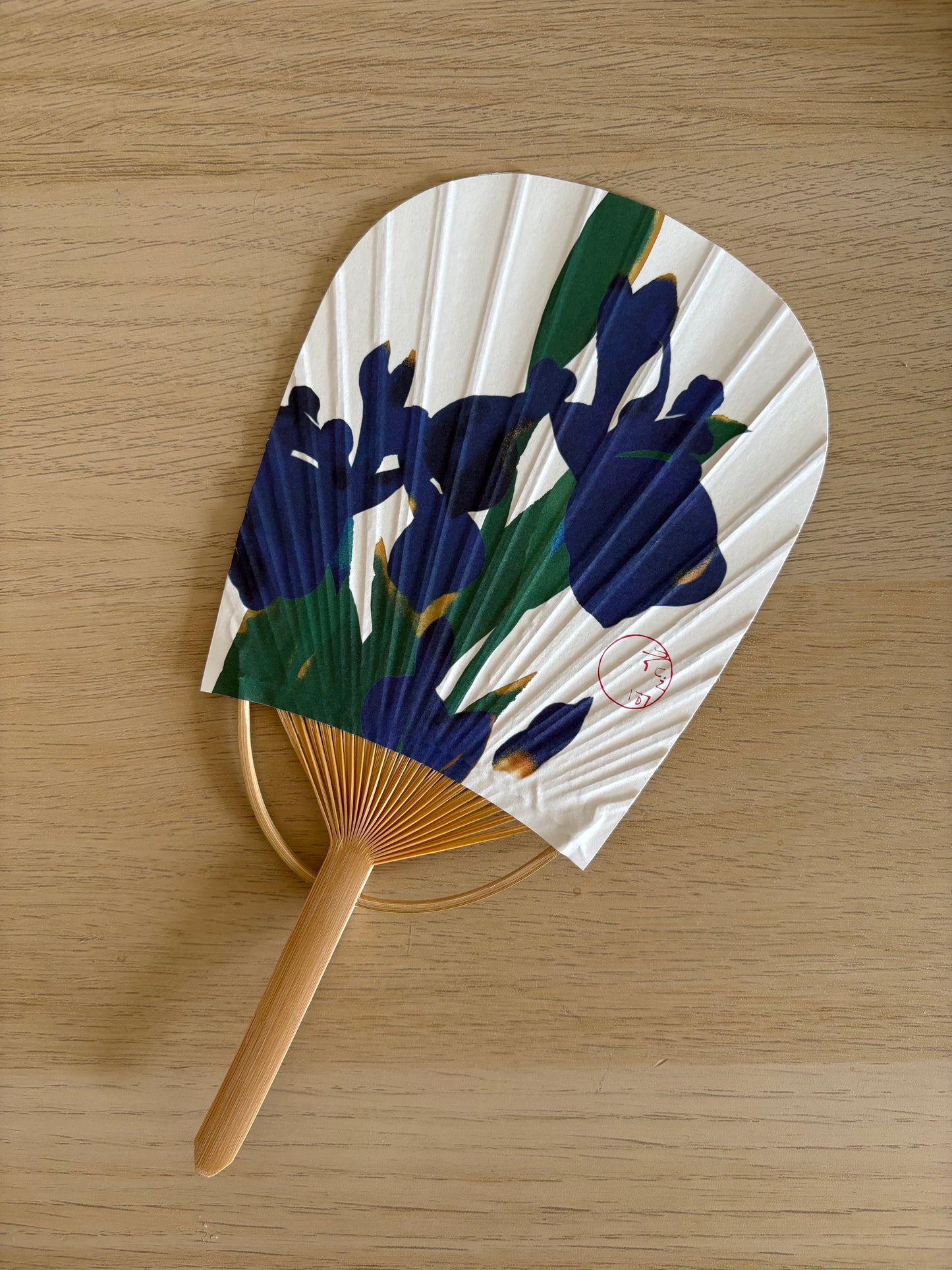 Japanisches Mini-Uchiwa mit Umschlag – Blaue Iris